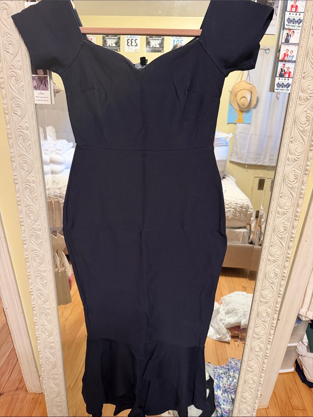 Classic Navy Women’s V-Neck Midi Dress women’s lulus navy dress worn once.